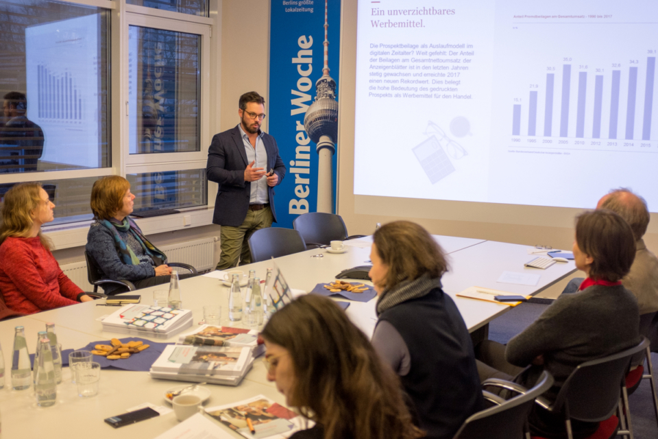Sebastian Schaeffer, stellv. BVDA-Geschäftsführer und Leiter Markt- & Mediaservice stellt die Leistungsdaten von Anzeigenblättern vor. Foto: Thomas Scharfstädt