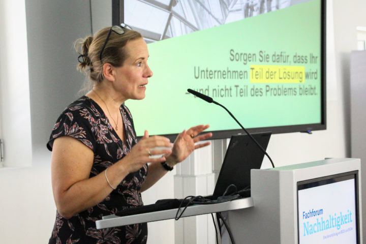 Dr. Katharina Reuter bei ihrer Keynote
